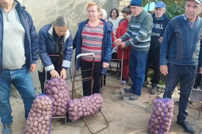 A Mountain of Potatoes Feeding Hope Across Ukraine