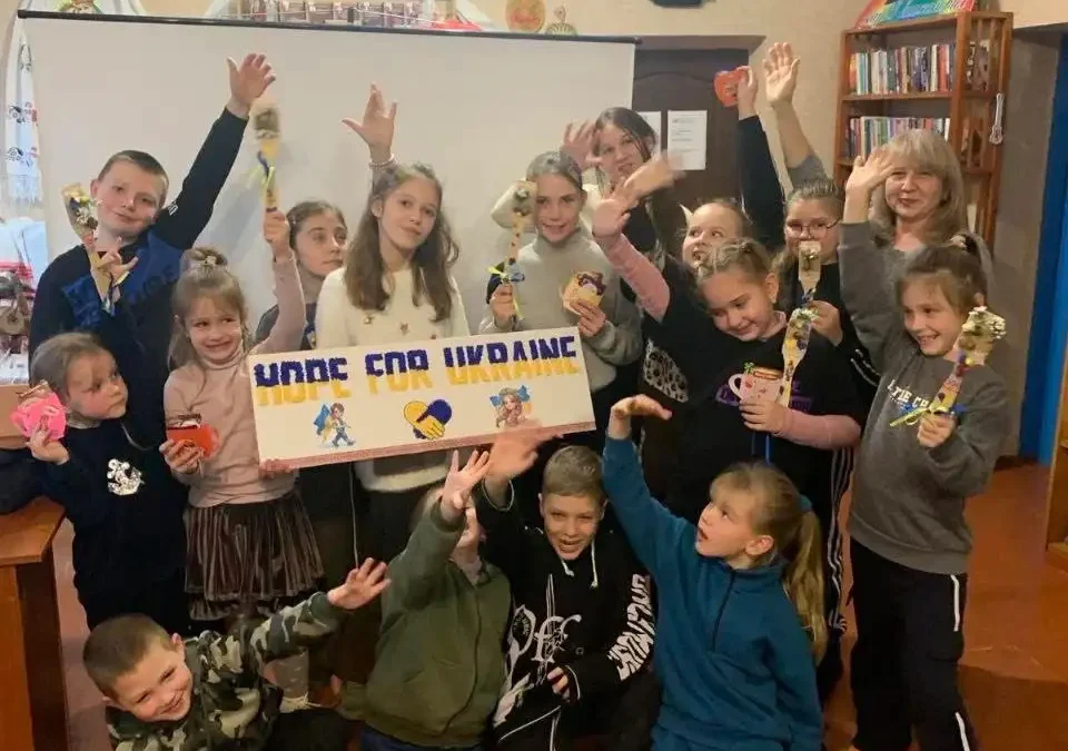 Art Gives Children Hope