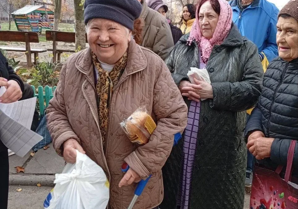 Food Kits Reach Kherson Residents