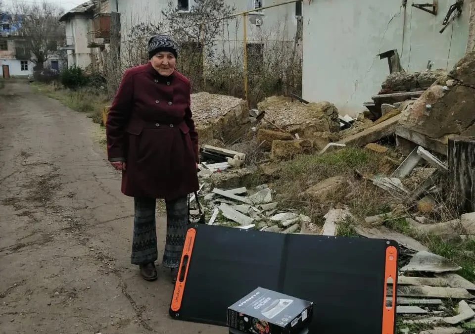 Solar Kit for an Elderly’s Family