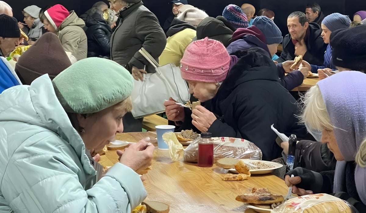 Hot meals prepared for displaced families in Ukraine
